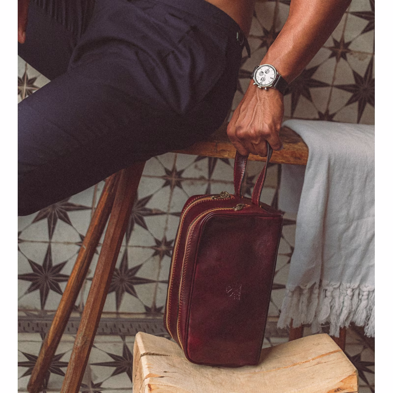 Artisan crafting leather dopp kit